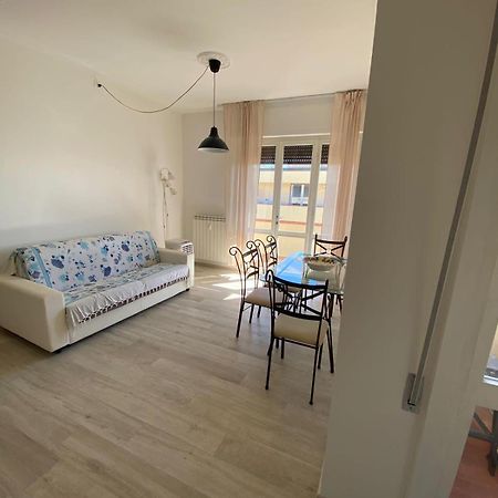 Casa Susy Apartment Viareggio Exterior foto